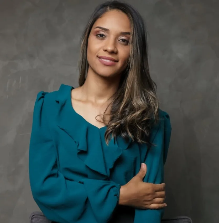 Professional business headshot of a woman in Malta — studio LinkedIn portrait by Claudio Rego